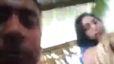 College girl selfie MMS video with her lover goes online