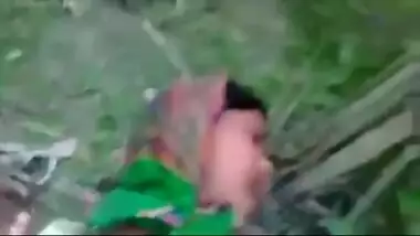Gaziabad muslim village bhabhi outdoor sex with next door guy