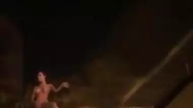 Sexy Shemales Stripping On Delhi Main Road