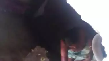Mature indian Aunty's bathing captured by Neighbor