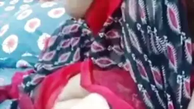 Beautiful Pakistani girl nude sex show