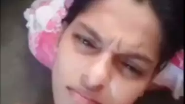 Pretty Desi college girl exposes her tits and shaved cunt on XXX cam